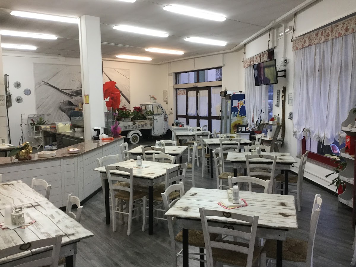 Pizzeria 'l' Ape Pizza' Di Gianni E Marisa